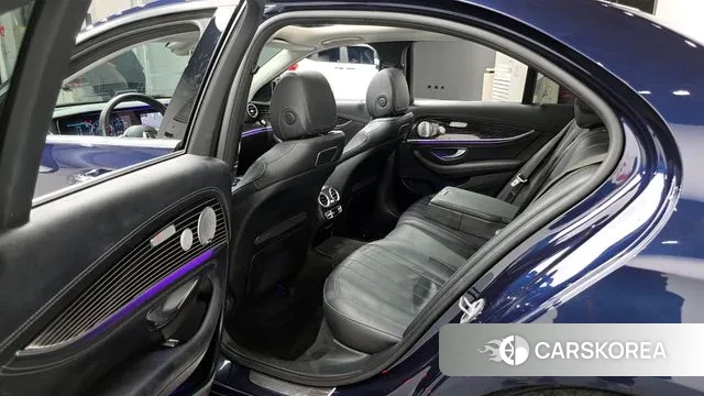 Mercedes-Benz E-Class W213 2019 Синий из Кореи, фото 2