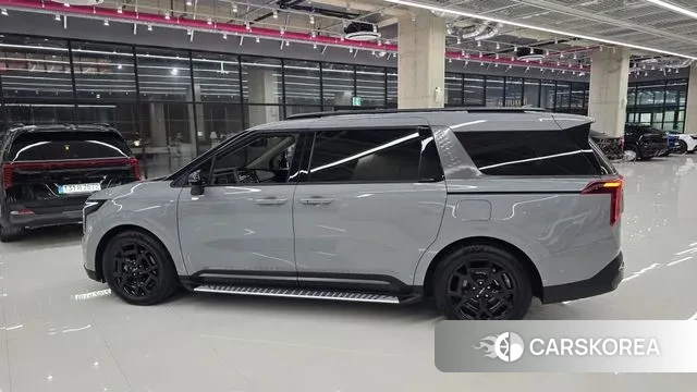 Kia The New Carnival 4th Generation 2025 Серебристо-серый из Кореи, фото 2