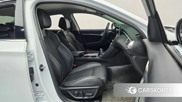 Genesis G70 2019 Белый из Кореи, фото 2