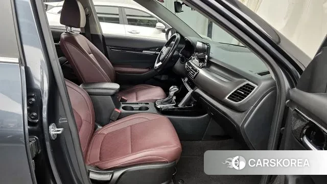 Kia Seltos 2020 Серый из Кореи, фото 2