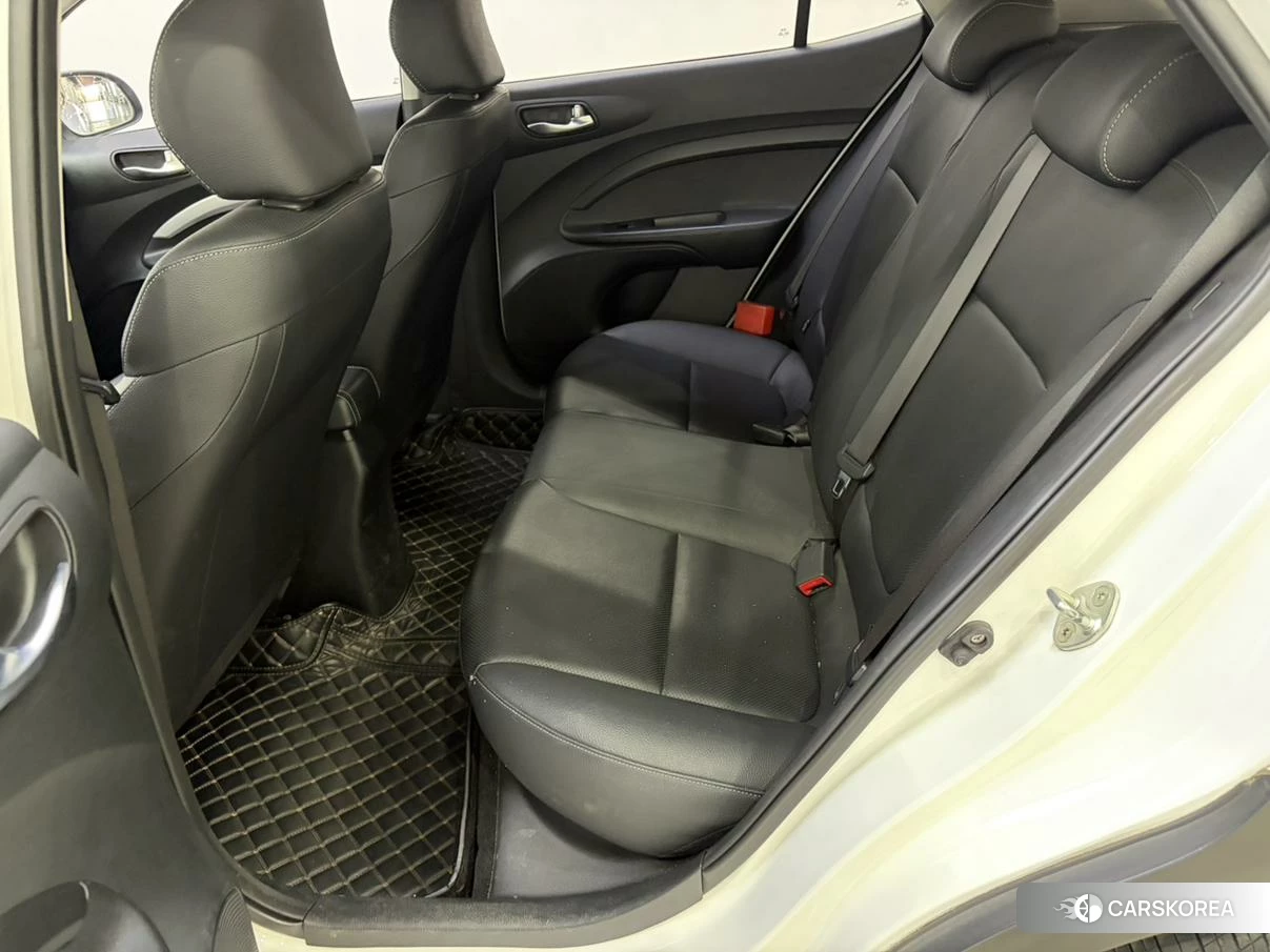 Kia KX1 2019 Белый из Китая, фото 2