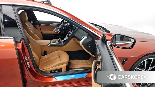 BMW 8 Series (G15) 2020 Оранжевый из Кореи, фото 2