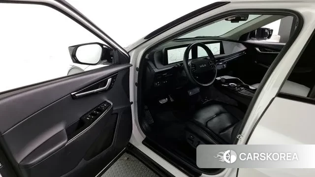 Kia EV6 2022 Белый из Кореи, фото 2