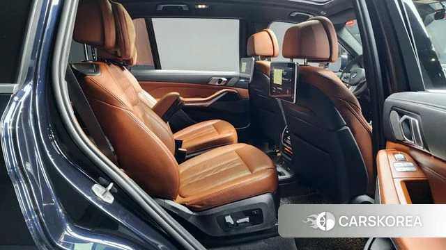 BMW X7 (G07) 2021 Черный из Кореи, фото 2