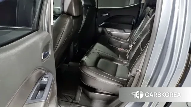 Chevrolet (GM Daewoo) Real New Colorado 2020 Светло-серебряный цвет из Кореи, фото 2