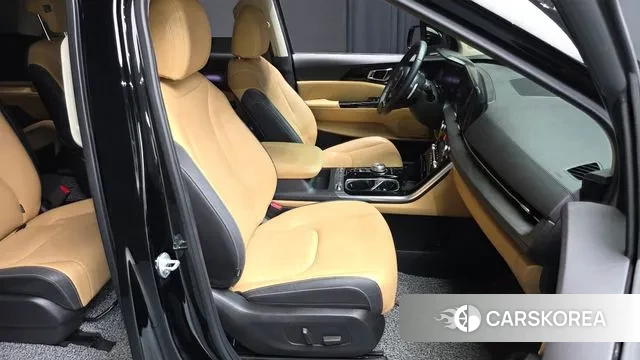 Kia Carnival 4th generation 2023 Черный из Кореи, фото 2