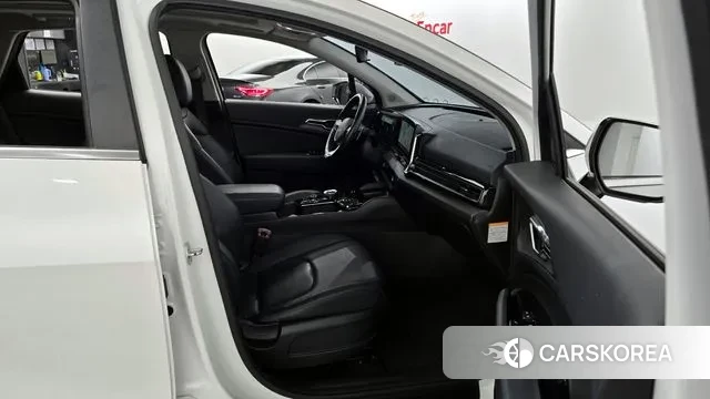 Kia Sportage 5th Generation Hybrid 2021 Белый из Кореи, фото 2