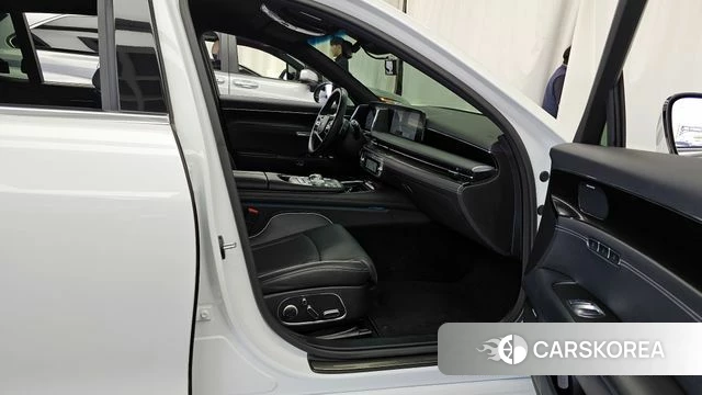 Genesis G90 (RS4) 2022 Белый из Кореи, фото 2