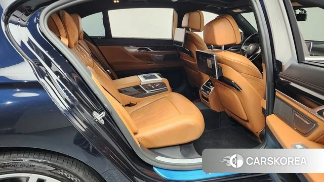 BMW 7 Series (G11) 2019 Черный из Кореи, фото 2