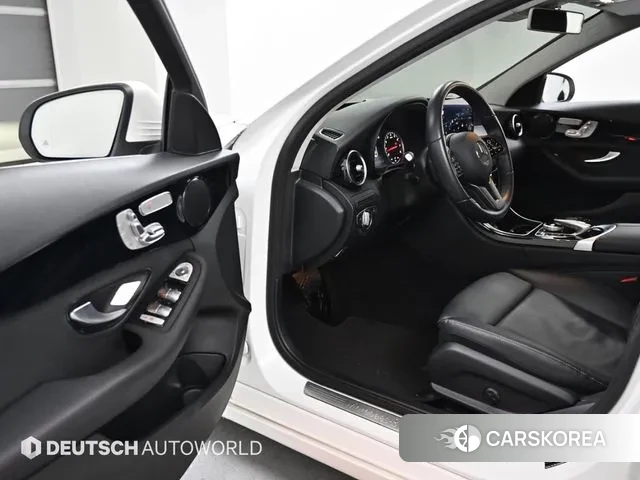 Mercedes-Benz C-Class W205 2019 Белый из Кореи, фото 2