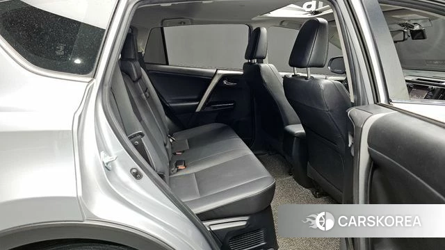 Toyota RAV4 2018 Серебряный из Кореи, фото 2