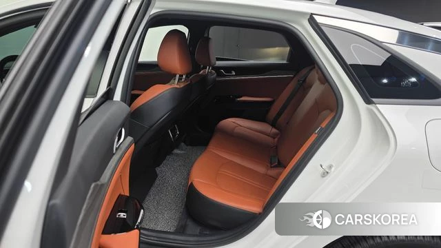 Kia The New K5 3rd generation 2024 Белый из Кореи, фото 2