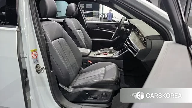 Audi A6 (C8) 2020 Белый из Кореи, фото 2