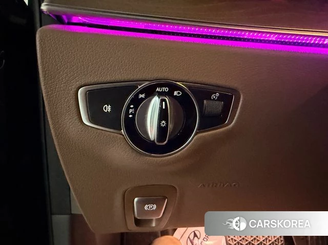 Mercedes-Benz E-Class W213 2022 Черный из Кореи, фото 2