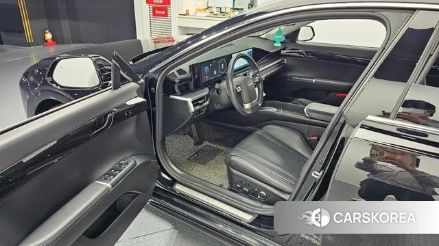 Hyundai Grandeur Hybrid (GN7) 2023 Черный из Кореи, фото 2