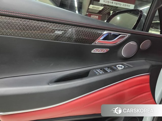 Genesis GV80 Coupe 2024 Небесно-голубой из Кореи, фото 2