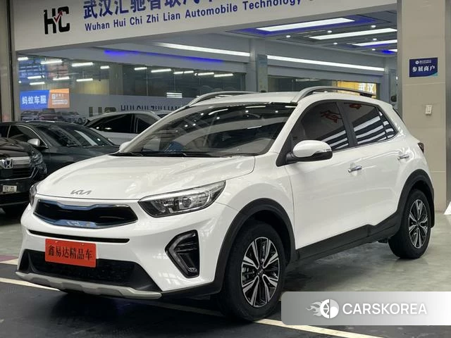 Kia Yi Ran 2023 Белый из Китая, фото 2