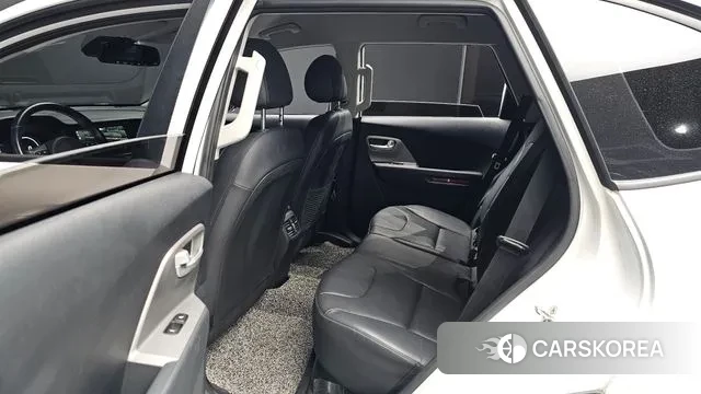 Kia Niro Plus 2022 Белый из Кореи, фото 2