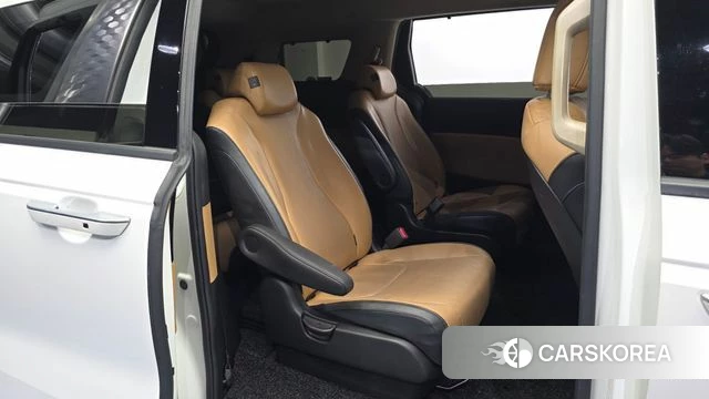 Kia Carnival 4th generation 2022 Белый из Кореи, фото 2