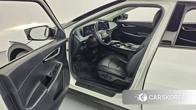 Kia EV6 2022 Белый из Кореи, фото 2