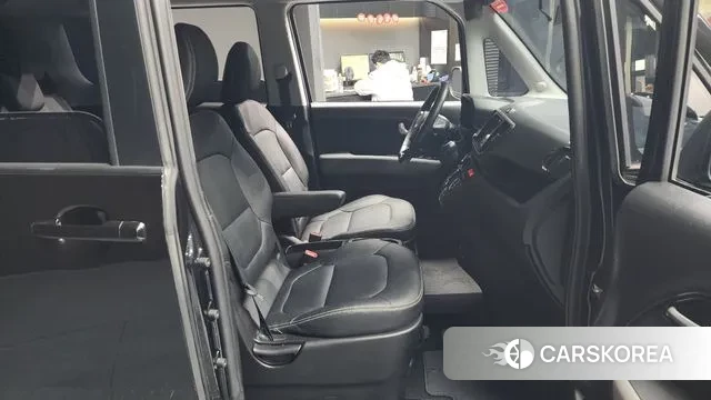 Kia The New Kia Ray 2023 Черный из Кореи, фото 2