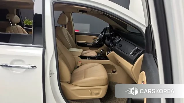 Kia All New Carnival 2018 Белый из Кореи, фото 2