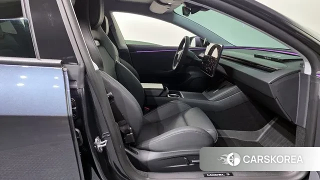 Tesla Model 3 2025 Серый из Кореи, фото 2