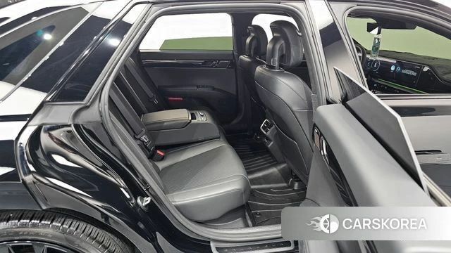 Hyundai Grandeur Hybrid (GN7) 2023 Черный из Кореи, фото 2