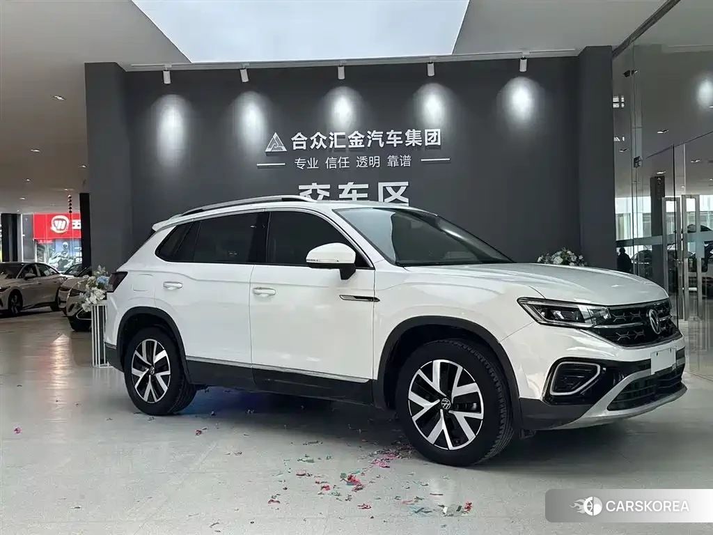 Volkswagen Tanyue 2024 Белый из Китая, фото 2