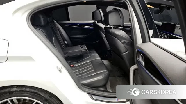 BMW 5 Series (G30) id 3498717 из Кореи 2