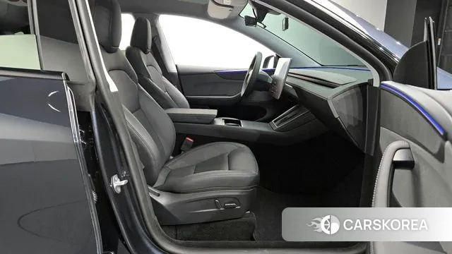 Tesla Model Y 2025 Серый из Кореи, фото 2