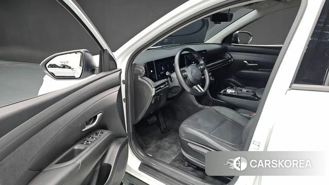 Hyundai The New Tucson (NX4) 2024 Белый из Кореи, фото 2