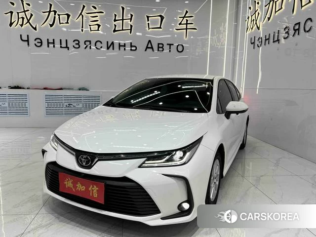 Toyota Corolla 2022 Белый из Китая, фото 2