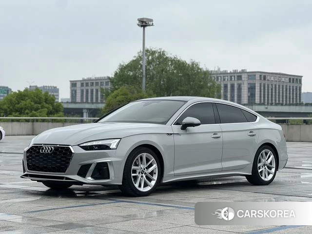 Audi A5 2023 Серебристо-серый из Китая, фото 2