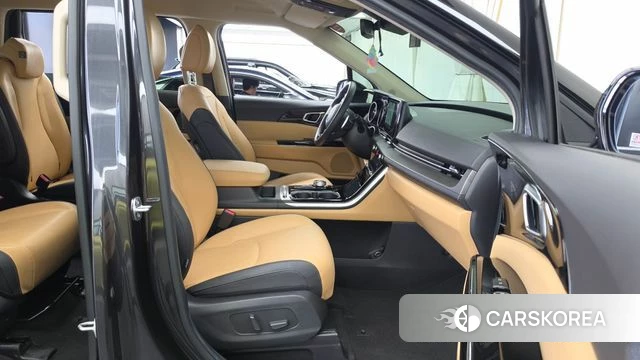Kia Carnival 4th generation 2023 Серый из Кореи, фото 2