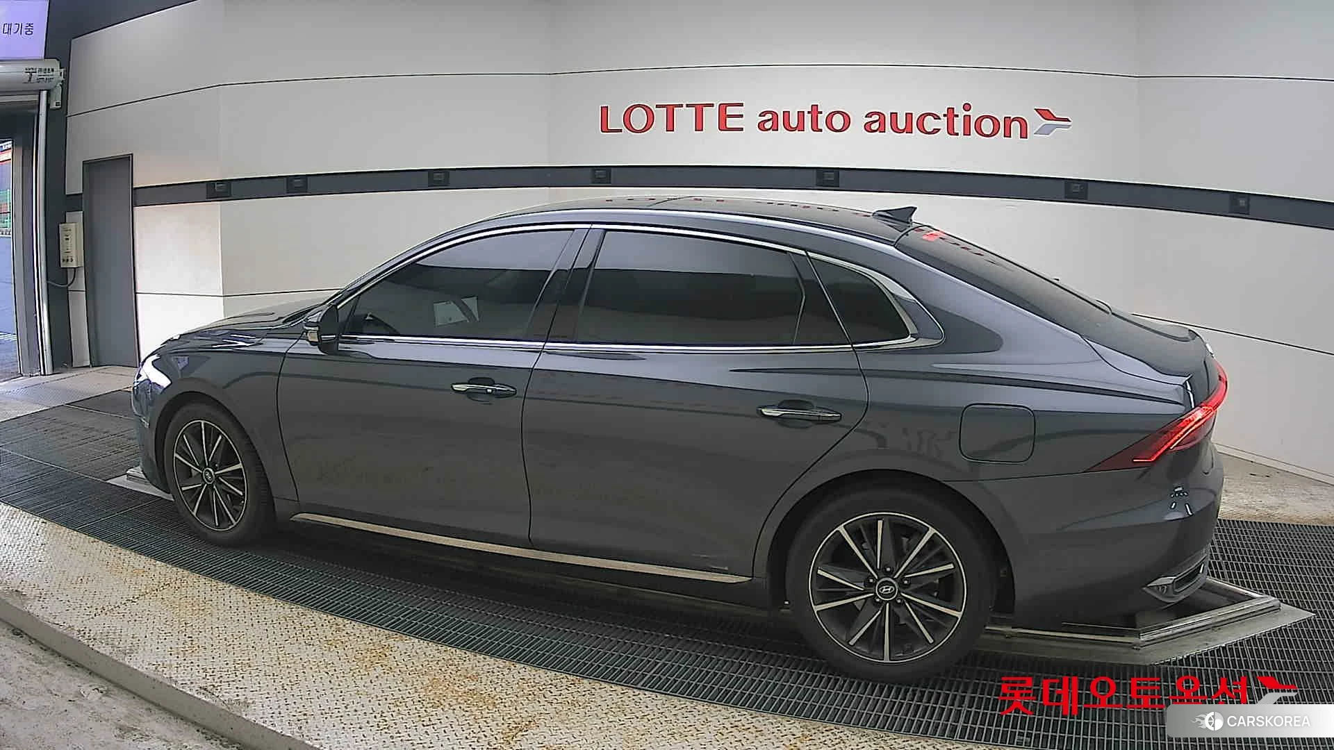 Hyundai Grandeur 2022 Nocturne Grey Metallic из Кореи, фото 2