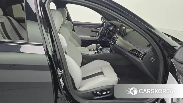 BMW M5 (F90) 2022 Черный из Кореи, фото 2