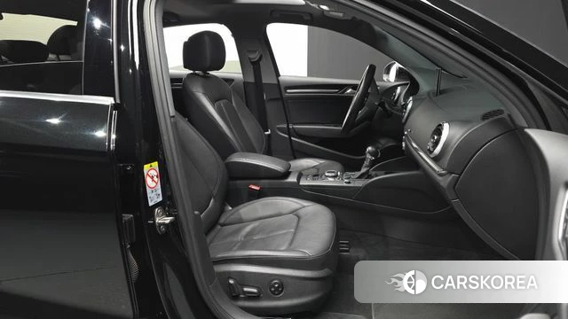 Audi New A3 2020 Черный из Кореи, фото 2