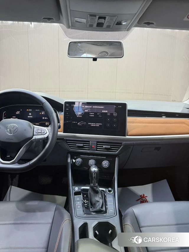 Volkswagen Bora 2023 Белый из Китая, фото 2