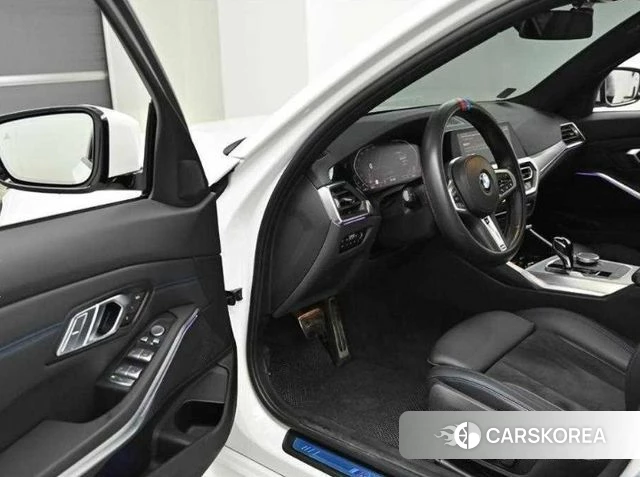 BMW 3 Series (G20) 2022 Белый из Кореи, фото 2