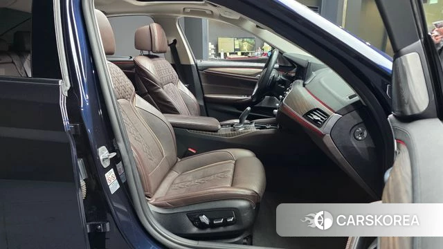 BMW 5 Series (G30) 2020 Синий из Кореи, фото 2