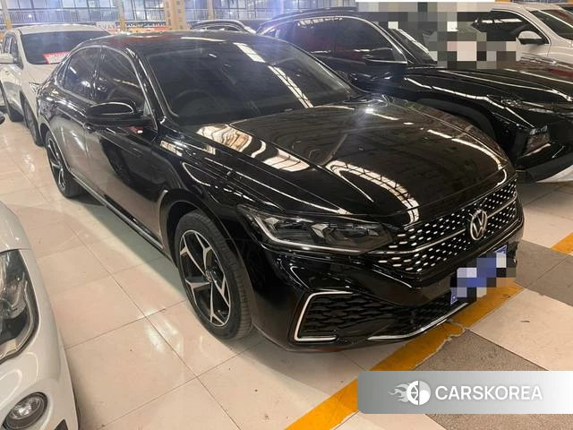 Volkswagen Passat 2024 Черный из Китая, фото 2