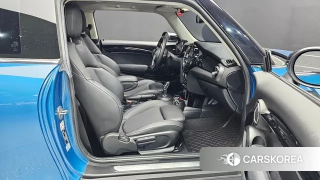 Mini Cooper 2022 Синий из Кореи, фото 2