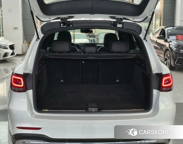 Mercedes-Benz GLC 2021 Белый из Китая, фото 2