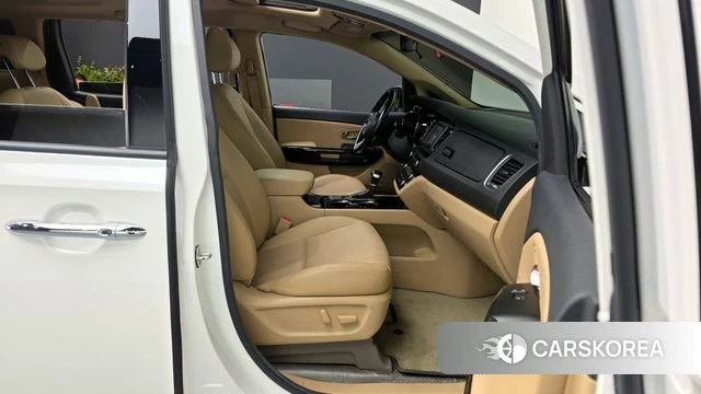 Kia The New Carnival 2018 Белый из Кореи, фото 2