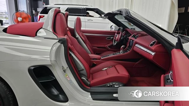 Porsche 718 Boxster 2023 Серебряный из Кореи, фото 2