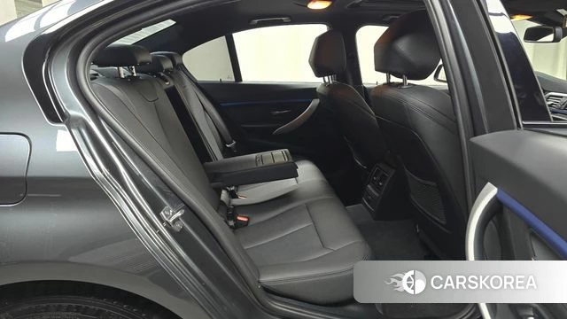 BMW 3 Series (F30) 2018 Серый из Кореи, фото 2
