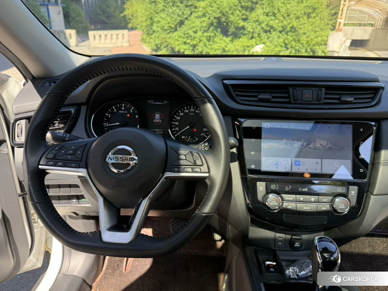 Nissan Qijun 2021 Белый из Китая, фото 2