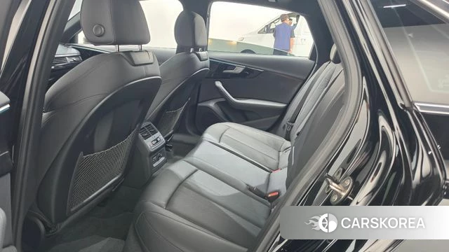 Audi A4 (B9) 2021 Черный из Кореи, фото 2