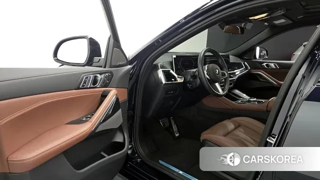 BMW X6 (G06) 2025 Черный из Кореи, фото 2